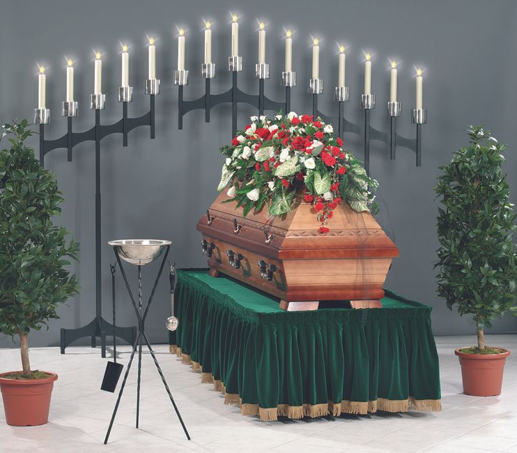 Stand-Seitenleuchter „Attika“, 7-lichtig, schräg