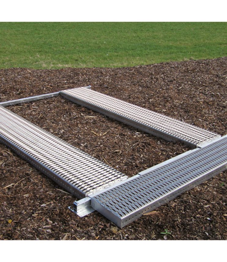 Garnitur mit 420 mm breiten Längsrosten